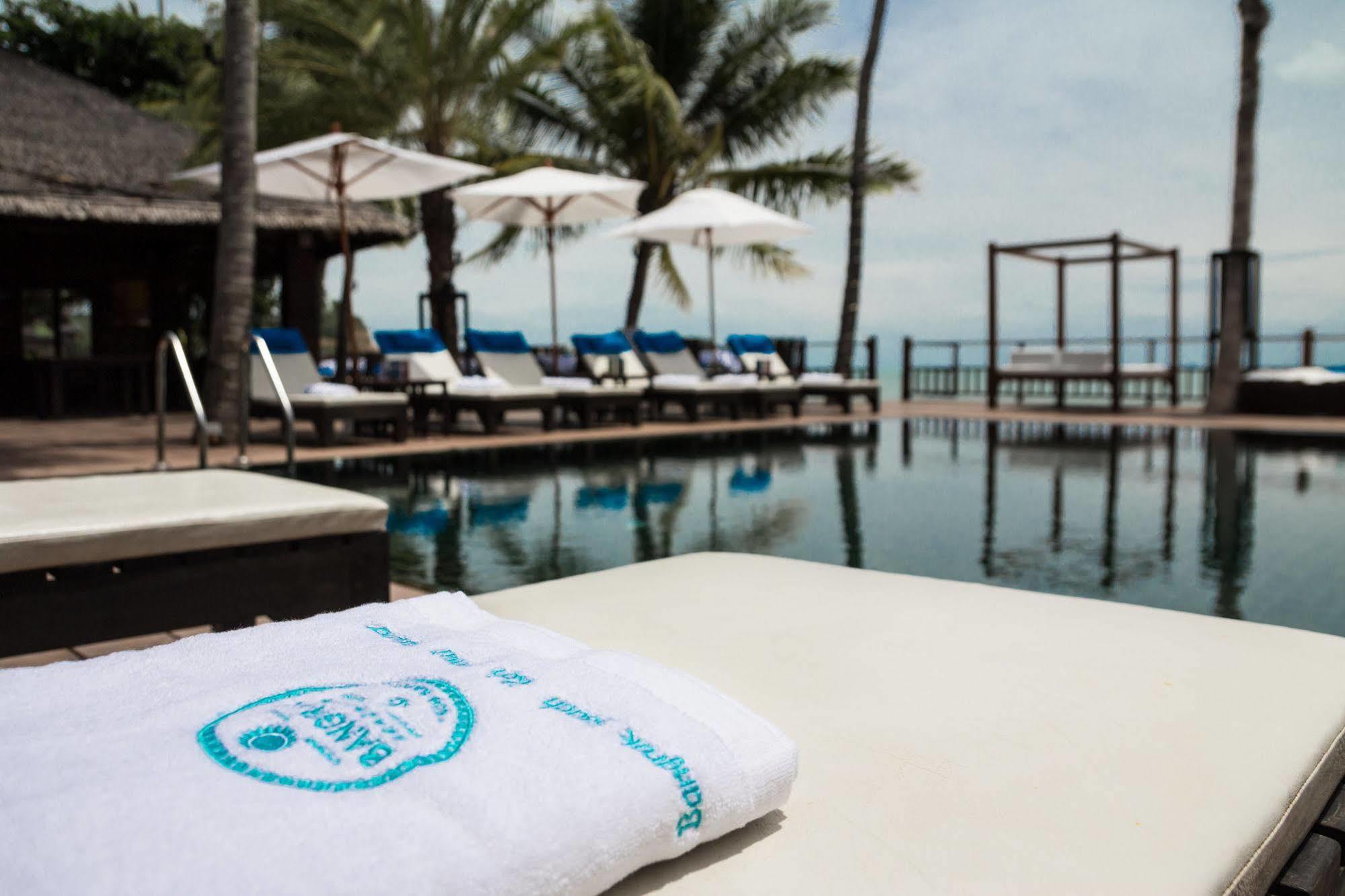 Bangrak Beach Club Бофут Екстериор снимка